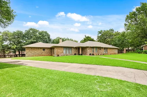 7213 Maranatha Ct, Colleyville, TX 76034