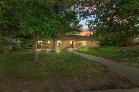 2216 Archer Trl, Denton, TX 76209