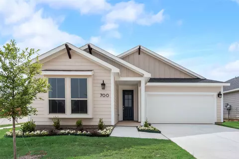 700 Marcus Ln, Crowley, TX 76036