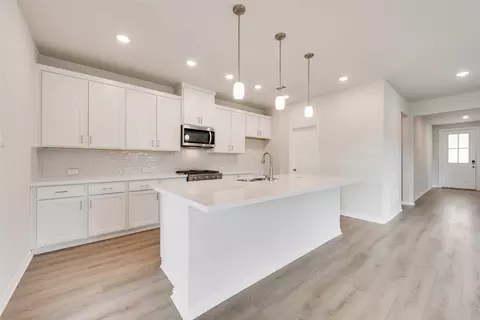 700 Marcus Ln, Crowley, TX 76036 photo 5