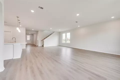 700 Marcus Ln, Crowley, TX 76036 photo 10