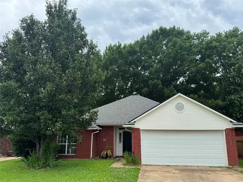 2443 Brookside Dr, Bossier City, LA 71111