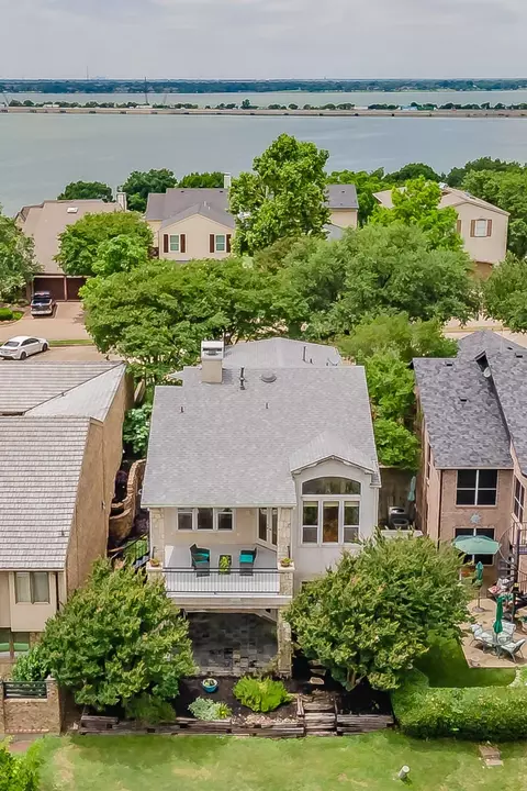 11 Intrepid Cir, Rockwall, TX 75032