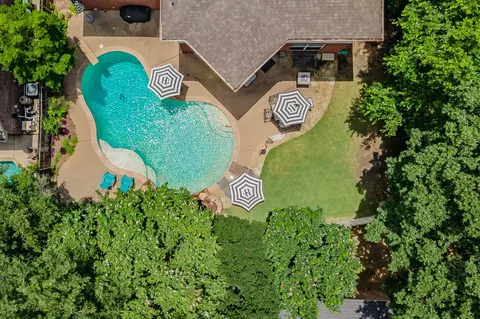 2508 Springhill Dr, Grapevine, TX 76051