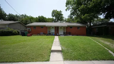 811 Crescent St, Denton, TX 76201