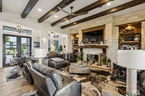 1001 Colina Vista Ln, Crowley, TX 76036
