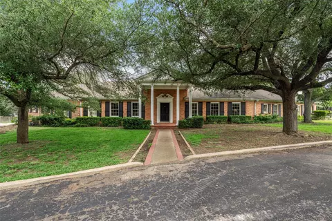 7110 Fish Pond Rd, Waco, TX 76710