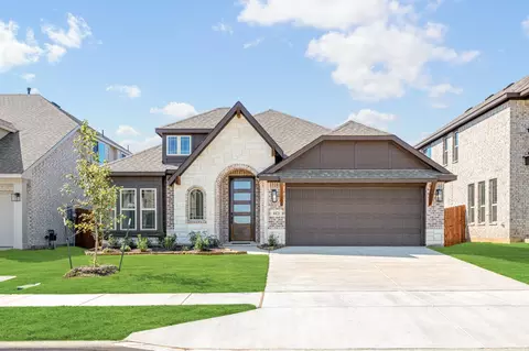 4421 Blue Mist Dr, Crowley, TX 76036