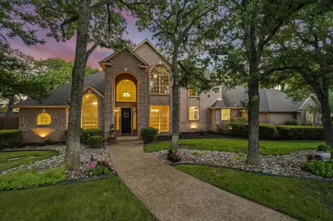 1002 Hidden Knoll Ct, Southlake, TX 76092
