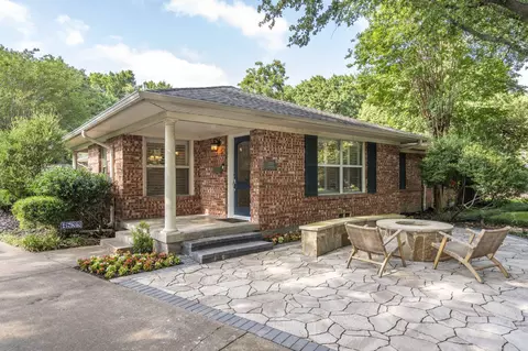 6533 Axton Cir, Dallas, TX 75214