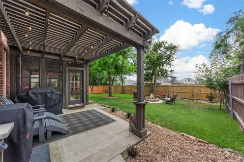 5904 Meadowcrest Ln, Sachse, TX 75048