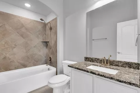 Bath - 2111 Devonblue Dr, Forney, TX 75126 photo 4 of 4