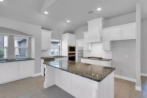Kitchen - 2111 Devonblue Dr, Forney, TX 75126 photo 1 of 2