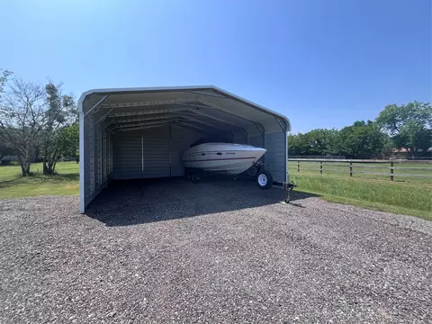 Exterior - 609 S 3rd St, Sanger, TX 76266 photo 9 of 16