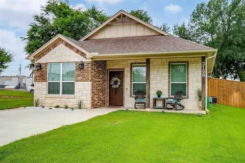 3108 Ridgecrest Dr, Granbury, TX 76048