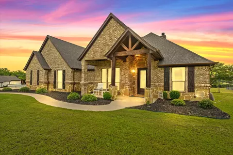 3236 N Cardinal Rd, Azle, TX 76020