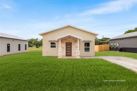 1109 E Navarro Ave, Mart, TX 76664