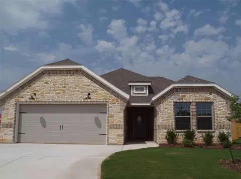 701 Raylan St, Springtown, TX 76082