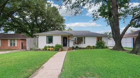 6926 Wakefield St, Dallas, TX 75231