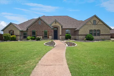 104 Briarwood Ln, Haslet, TX 76052