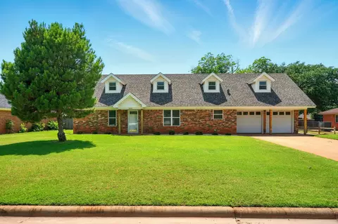 2050 Greenbriar Dr, Abilene, TX 79605