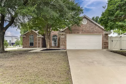 408 Tara Ln, Red Oak, TX 75154