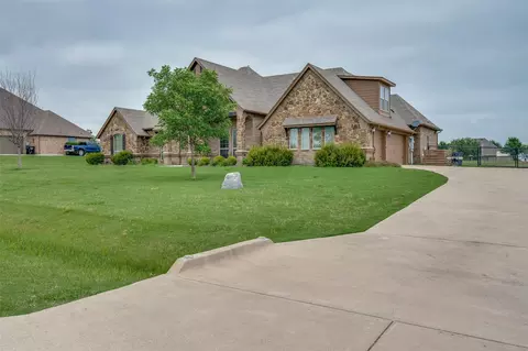 6833 Katie Corral Dr, Fort Worth, TX 76126