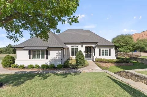 2412 Versailles Dr, Heath, TX 75032