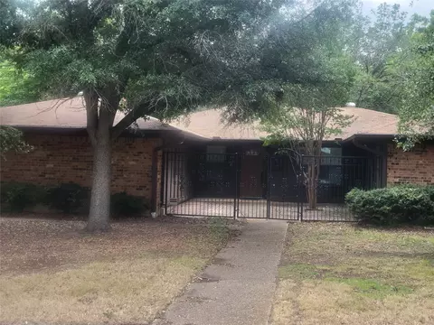 6317 Whitman Ave, Fort Worth, TX 76133