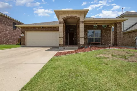 7609 Velvet Antler Trl, Arlington, TX 76002