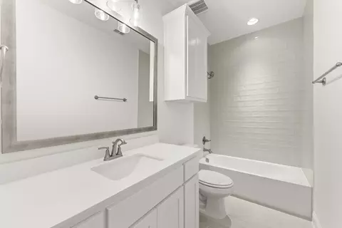 Bath - 1724 Ruby Way, Rockwall, TX 75087 photo 6 of 6
