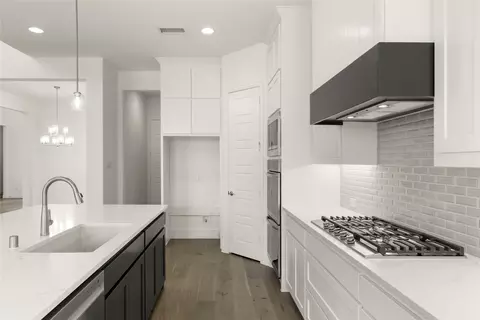 Kitchen - 1724 Ruby Way, Rockwall, TX 75087 photo 2 of 3