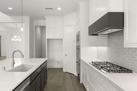Kitchen - 1724 Ruby Way, Rockwall, TX 75087 photo 2 of 4
