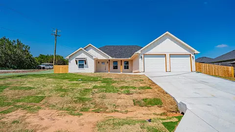 5201 Little Rock Rd, Granbury, TX 76048