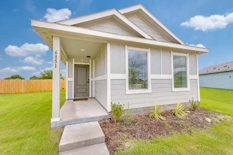 6851 Coulter Dr, Princeton, TX 75407