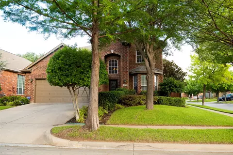 4872 Van Zandt Dr, Fort Worth, TX 76244