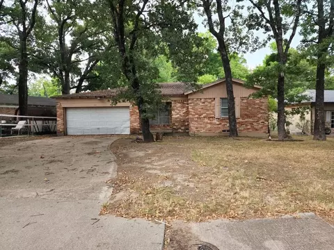 310 Old Mill Ln, Dallas, TX 75217