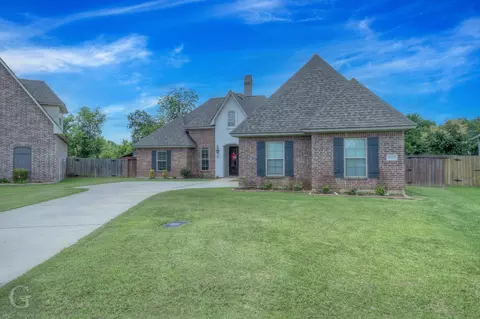 1029 Spanish Moss Cir, Bossier City, LA 71111
