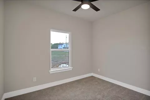 Bedroom - 205 E South St, Itasca, TX 76055 photo 3 of 6