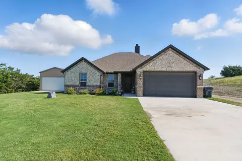 216 Timber Valley Ct, Weatherford, TX 76085