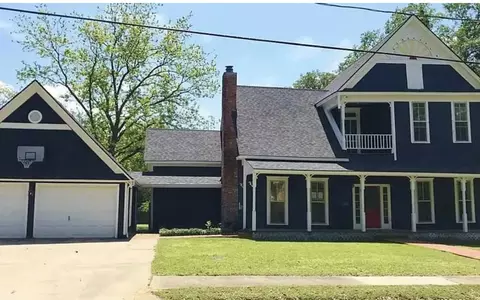 408 E 3rd St, Mount Pleasant, TX 75455