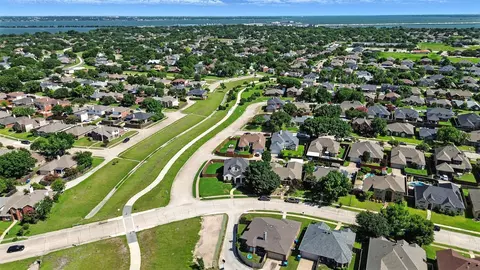 7514 Harbor Drive Dr, Rowlett, TX 75088 photo 5