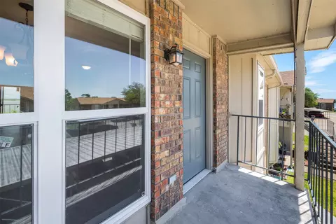 849 S Gun Barrel Ln #F6, Gun Barrel City, TX 75156