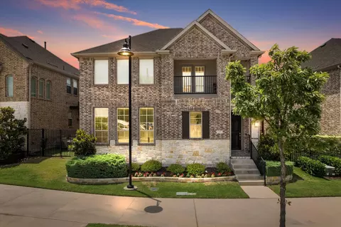 2451 S Gate Dr, Richardson, TX 75080