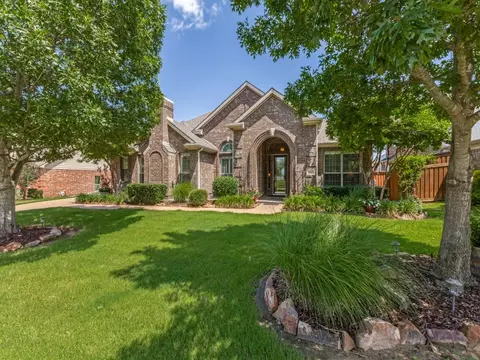 3005 Club Meadow Dr, Garland, TX 75043