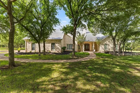 355 Winding Trl, Crawford, TX 76638