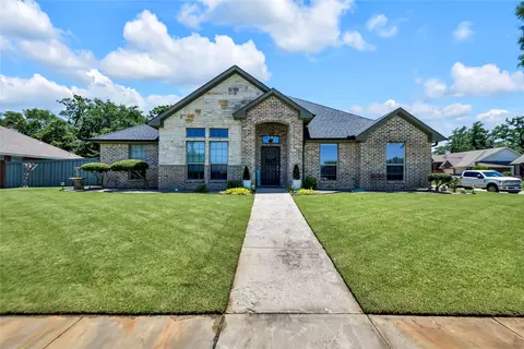 1021 Karen St, Aubrey, TX 76227