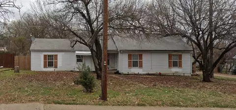 814 S Irving Heights Dr, Irving, TX 75060
