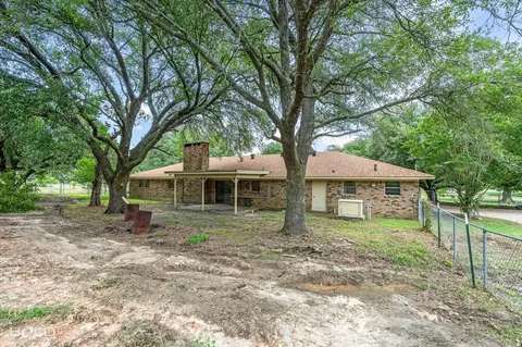Exterior - 9347 Highway 3, Plain Dealing, LA 71064 photo 5 of 7
