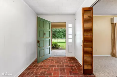Entry Way - 9347 Highway 3, Plain Dealing, LA 71064 photo 2 of 2